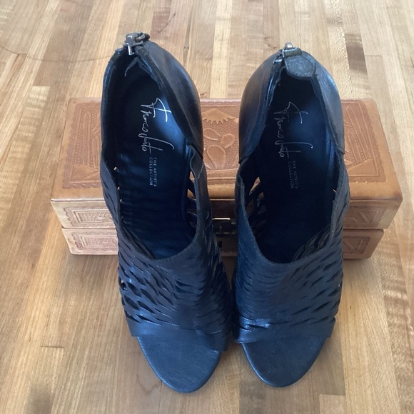 Franco Sarto Salito Boho, Black Openwork Leather Back Zip Stacked Heel 8.5M GUC - Picture 4 of 11